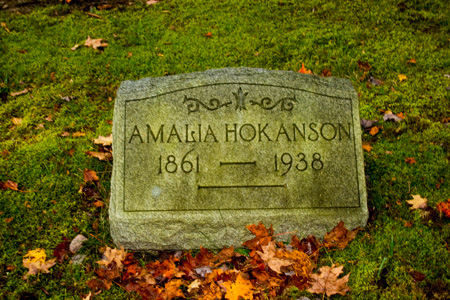 Amalia Hokanson tombstone
