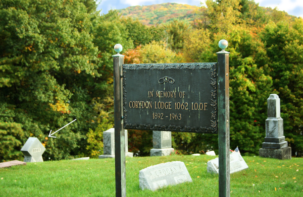 Sign: In Memory of Corydon Lodge 1062  I.O.O.F.