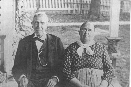Matthew Crawford
with wife, Ursula Hasting Crawford></p>
<p>
<p>�</p>
<p>
�

<p>Matthew Crawford (1802-1894) with wife, Ursula Hasting Crawford 
(1818-1896).�� Residents of Cecil Twp., Wash. Co., PA.
</p>

<!--webbot bot=